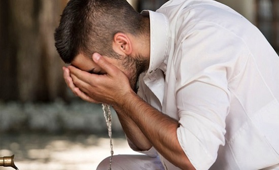 هل الاستحمام يغني عن الوضوء؟ هل الاستحمام يغني عن الوضوء؟