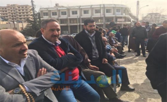 صور جديدة: المزارعون يبيتون على الأرصفة ويعتصمون أمام النواب لليوم السادس على التوالي صور جديدة: المزارعون يبيتون على الأرصفة ويعتصمون أمام النواب لليوم السادس على التوالي