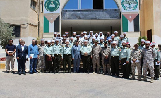 تخريج عدد من الدورات في كلية الأمير الحسن للعلوم الإسلامية تخريج عدد من الدورات في كلية الأمير الحسن للعلوم الإسلامية