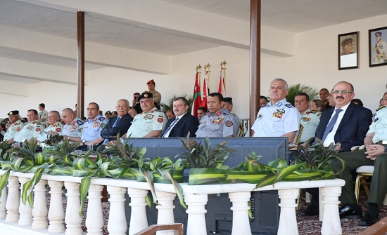القيادة العامة تقيم نوبة مساء احتفاءً بالذكرى العشرين لجلوس جلالة الملك على العرش القيادة العامة تقيم نوبة مساء احتفاءً بالذكرى العشرين لجلوس جلالة الملك على العرش