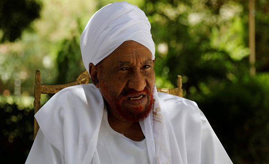المهدي يدعو لتوحيد القوات المسلحة في السودان المهدي يدعو لتوحيد القوات المسلحة في السودان