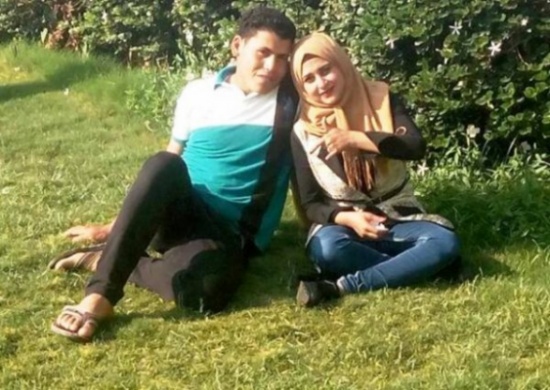 «شاهد» العثور على عروس مصريّة مشنوقةً داخل حجرة نومها .. تفاصيل الحادثة “صادمة” «شاهد» العثور على عروس مصريّة مشنوقةً داخل حجرة نومها .. تفاصيل الحادثة “صادمة”