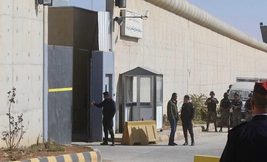 نجاح 4 من نزلاء مراكز الإصلاح في امتحانات الثانوية نجاح 4 من نزلاء مراكز الإصلاح في امتحانات الثانوية