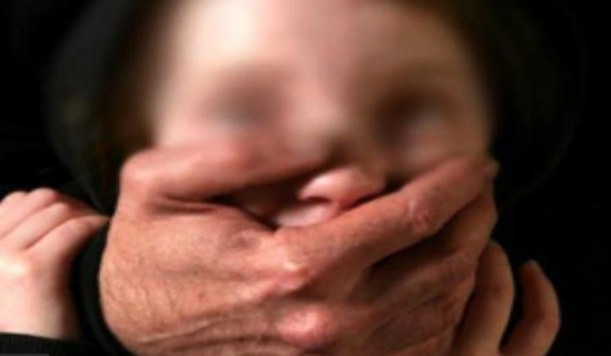 ترقب خروج ضحيتين من حلقات تحفيظ القرآن.. تفاصيل آخر تطورات قضية اغتصاب ”برماوي” 13 طفلاً وفتاة في جدة! ترقب خروج ضحيتين من حلقات تحفيظ القرآن.. تفاصيل آخر تطورات قضية اغتصاب ”برماوي” 13 طفلاً وفتاة في جدة!