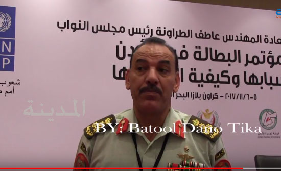 فيديو ..العميد الخلايلة : جميع من ندربهم " مدنيون " ونمنحهم حوافز ورواتب ( لقاء مدير الشركة الوطنية للتدريب ) فيديو ..العميد الخلايلة : جميع من ندربهم " مدنيون " ونمنحهم حوافز ورواتب ( لقاء مدير الشركة الوطنية للتدريب )