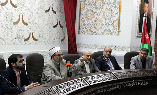 أبو البصل يلتقي البعثات المرافقة للحجاج الأردنيين أبو البصل يلتقي البعثات المرافقة للحجاج الأردنيين