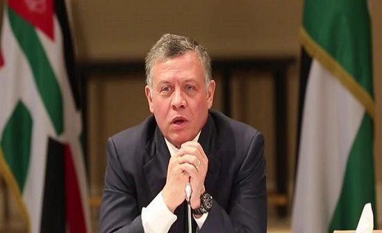 الملك يوجه تحية لقوات الدرك الملك يوجه تحية لقوات الدرك