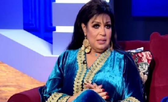 بالفيديو : فيفي عبده تطلب تقبيل شاب على الهواء فيرفض بالفيديو : فيفي عبده تطلب تقبيل شاب على الهواء فيرفض