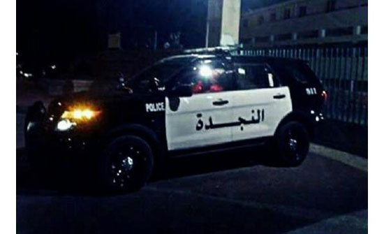 القبض على شخصين قاما بصدم احد رقباء السير القبض على شخصين قاما بصدم احد رقباء السير