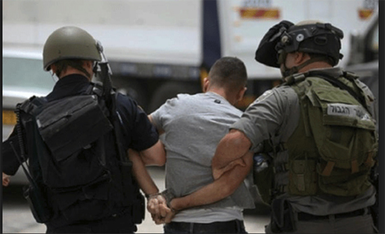 الاحتلال يعتقل 14 فلسطينيا بالضفة الغربية الاحتلال يعتقل 14 فلسطينيا بالضفة الغربية