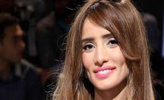 شاهد : عتاب على التصرفات.. زينة ترد على منتقديها بـ الهوت شورت شاهد : عتاب على التصرفات.. زينة ترد على منتقديها بـ الهوت شورت