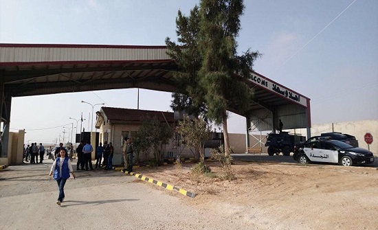 108 لاجئا سورياً غادروا الاردن خلال الـ 24 ساعة الماضية 108 لاجئا سورياً غادروا الاردن خلال الـ 24 ساعة الماضية
