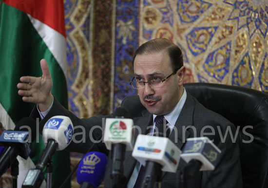 المومني: الإشاعة تحدٍ للعالم في ظل انتشار الاتصال الرقمي المومني: الإشاعة تحدٍ للعالم في ظل انتشار الاتصال الرقمي