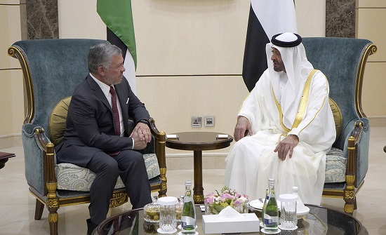 بالصور : الملك وولي عهد أبوظبي يؤكدان متانة العلاقات الأخوية والتاريخية بين البلدين بالصور : الملك وولي عهد أبوظبي يؤكدان متانة العلاقات الأخوية والتاريخية بين البلدين