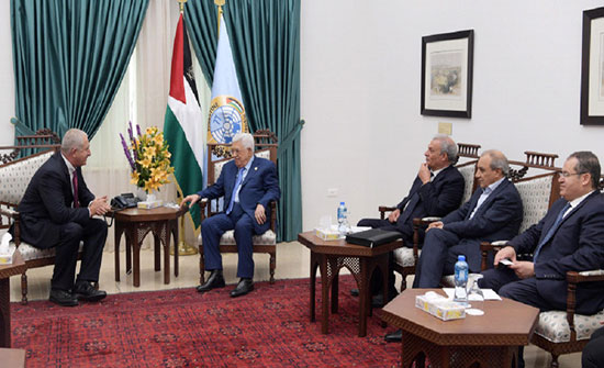 السفير الروسي يؤكد لعباس دعم موسكو للقضية الفلسطينية السفير الروسي يؤكد لعباس دعم موسكو للقضية الفلسطينية