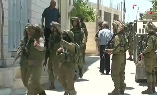 الاحتلال يغلق عدة مؤسسات فلسطينية بالقدس الاحتلال يغلق عدة مؤسسات فلسطينية بالقدس