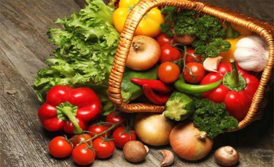 300 طن كميات الخضار الواردة لسوق العارضة 300 طن كميات الخضار الواردة لسوق العارضة