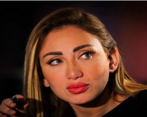 بالفيديو - ضيفة ريهام سعيد تضعها في موقف محرج.. هذا ردّ فعلها!! بالفيديو - ضيفة ريهام سعيد تضعها في موقف محرج.. هذا ردّ فعلها!!
