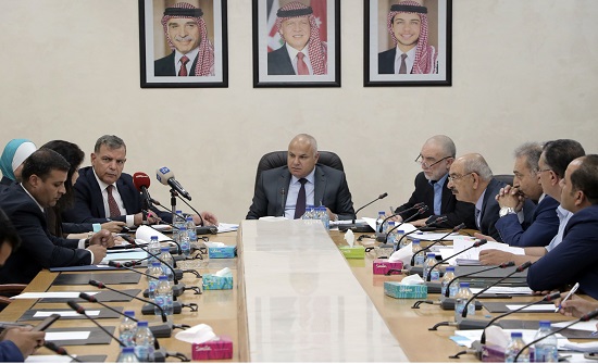 مالية النواب تناقش رواتب وحوافز كوادر وزارة الصحة والاعفاءات الطبية مالية النواب تناقش رواتب وحوافز كوادر وزارة الصحة والاعفاءات الطبية