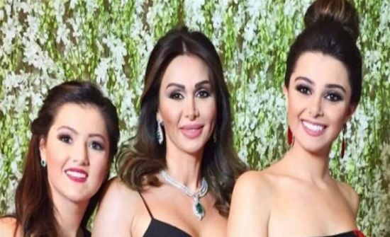 بعدما تنمرت إحدى المتابعات على شكل والدتها.. ماريتا الحلاني تنفعل وهكذا ردت بعدما تنمرت إحدى المتابعات على شكل والدتها.. ماريتا الحلاني تنفعل وهكذا ردت