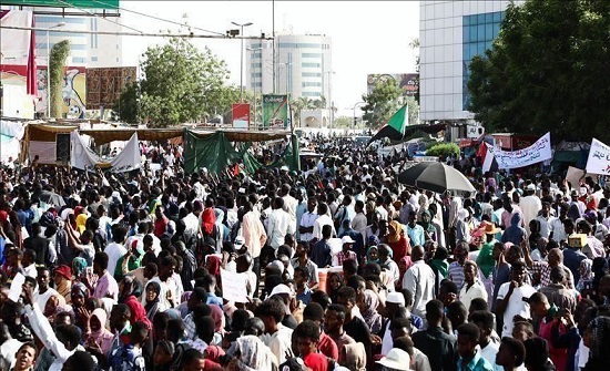 تحالف معارض بالسودان: اتفاق "العسكري" و"التغيير" إقصاء للأحزاب تحالف معارض بالسودان: اتفاق "العسكري" و"التغيير" إقصاء للأحزاب