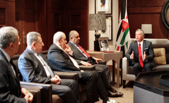 الملك يستقبل وفد مجلس العلاقات العربية والدولية الملك يستقبل وفد مجلس العلاقات العربية والدولية