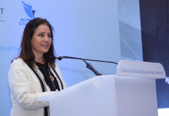 زواتي: "الطاقة الشمسية" شمل 12 الف اسرة مستفيدة من "المعونة الوطنية" زواتي: "الطاقة الشمسية" شمل 12 الف اسرة مستفيدة من "المعونة الوطنية"