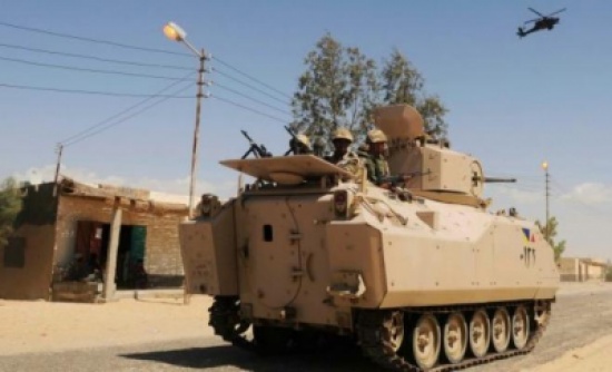 مقتل 5 جنود مصريين في تفجير مدرعة بسيناء مقتل 5 جنود مصريين في تفجير مدرعة بسيناء