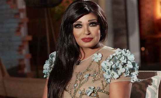 بـ "نظارة وكاش مايوه".. فيفي عبده تثير الجدل بـ "نظارة وكاش مايوه".. فيفي عبده تثير الجدل