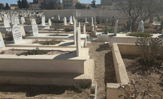 نادي دير ابي سعيد والمجلس المحلي ينفذان حملة لتنظيف المقابر نادي دير ابي سعيد والمجلس المحلي ينفذان حملة لتنظيف المقابر