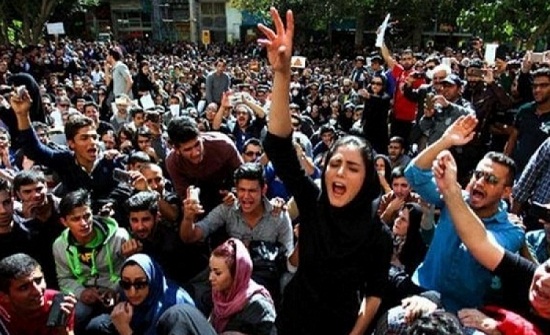 اللجنة البريطانية من أجل حرية إيران تطالب بالإفراج الفوري عن المحتجين اللجنة البريطانية من أجل حرية إيران تطالب بالإفراج الفوري عن المحتجين