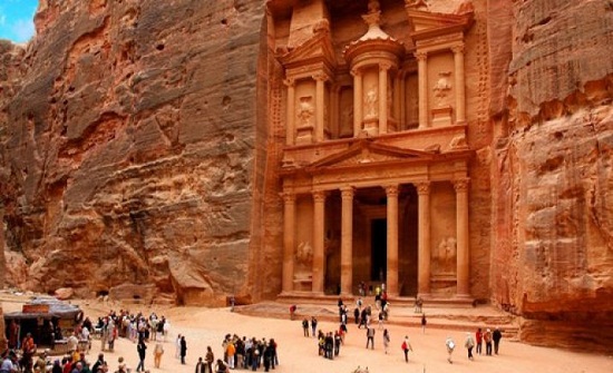 البترا تؤيد تعديلات قانون يمنع تملك الإسرائيليين البترا تؤيد تعديلات قانون يمنع تملك الإسرائيليين