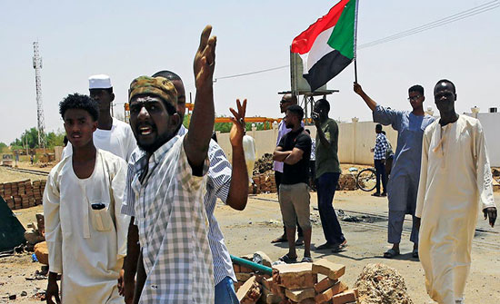 مصادر سودانية: إحباط محاولة انقلاب على المجلس العسكري مصادر سودانية: إحباط محاولة انقلاب على المجلس العسكري