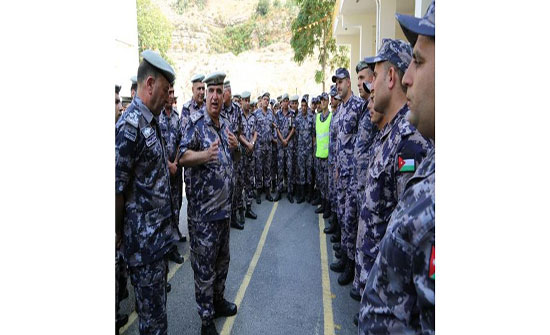 مدير عام الدفاع المدني يتفقد جاهزية مديرية دفاع مدني شرق عمان وإدارتي المشاغل والمستودعات مدير عام الدفاع المدني يتفقد جاهزية مديرية دفاع مدني شرق عمان وإدارتي المشاغل والمستودعات