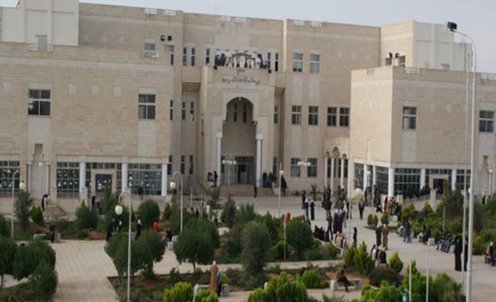 توقيع اتفاقية بين جامعة ال البيت وجمعية الارض الطيبة توقيع اتفاقية بين جامعة ال البيت وجمعية الارض الطيبة