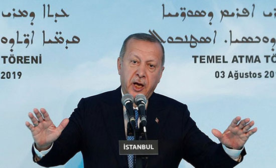 أردوغان يحسم أمره بشأن عملية شرق الفرات ويعلن أنه أخطر موسكو وواشنطن أردوغان يحسم أمره بشأن عملية شرق الفرات ويعلن أنه أخطر موسكو وواشنطن