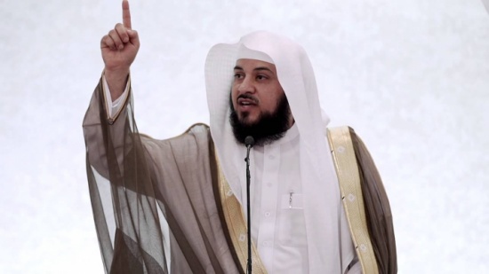 هذا ما قاله الداعية السعودي الشهير “العريفي” عن زواجه للمرة التاسعة هذا ما قاله الداعية السعودي الشهير “العريفي” عن زواجه للمرة التاسعة