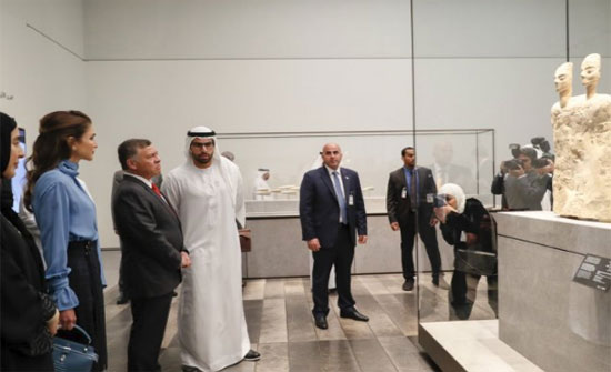 الملك والملكة يزوران متحف اللوفر أبوظبي الملك والملكة يزوران متحف اللوفر أبوظبي