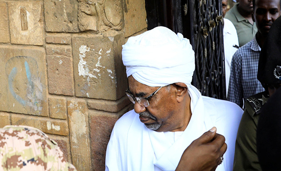 للمرة الثانية... دفاع البشير يستأنف على اتهام الرئيس السابق بالفساد المالي للمرة الثانية... دفاع البشير يستأنف على اتهام الرئيس السابق بالفساد المالي