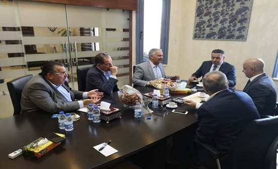 بحث تعزيز التعاون بين أمانة عمان وغرفة تجارة عمان بحث تعزيز التعاون بين أمانة عمان وغرفة تجارة عمان