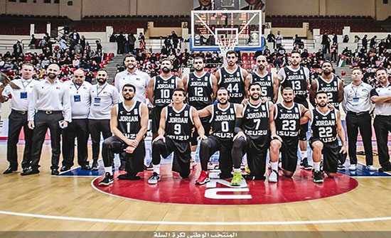 تكريم منتخب السلة المتأهل لكأس العالم تكريم منتخب السلة المتأهل لكأس العالم