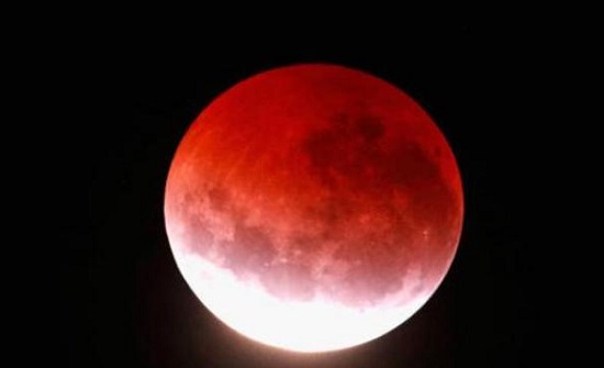 المملكة على موعد مع خسوف جزئي الثلاثاء المملكة على موعد مع خسوف جزئي الثلاثاء