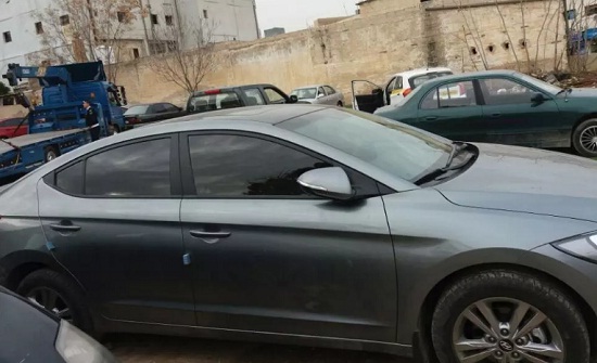 هذه السيارة لمنفذ السطو المسلح على البنك العربي ... هذه السيارة لمنفذ السطو المسلح على البنك العربي ...