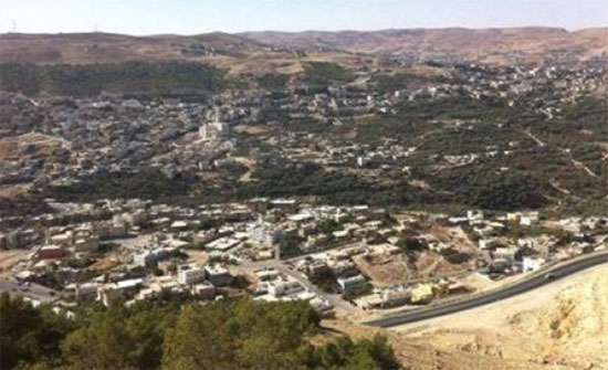الطفيلة: تشققات بجدار استنادي في واد زيد تشكل خطرا على المجاورين الطفيلة: تشققات بجدار استنادي في واد زيد تشكل خطرا على المجاورين