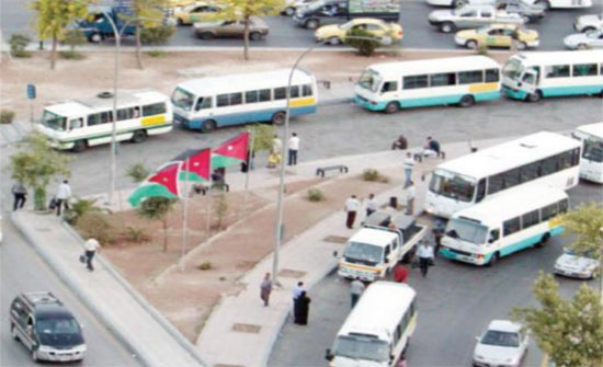 "الاقتصادي والاجتماعي" يبحث تطوير النقل العام "الاقتصادي والاجتماعي" يبحث تطوير النقل العام