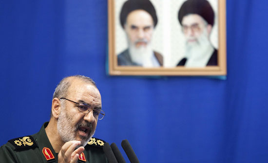 قائد الحرس الثوري الإيراني يزور جزر طنب الكبرى وطنب الصغرى وأبو موسى قائد الحرس الثوري الإيراني يزور جزر طنب الكبرى وطنب الصغرى وأبو موسى