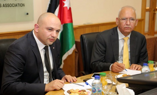 الوزير الغرايبة: " نسعى لتحويل الأردن من مصدر خبرات إلى مصدر خدمات" الوزير الغرايبة: " نسعى لتحويل الأردن من مصدر خبرات إلى مصدر خدمات"