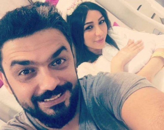 بالفيديو - غزل ابنة دنيا بطمة مع شقيقها... هل أرادت إغاظة حلا الترك؟ بالفيديو - غزل ابنة دنيا بطمة مع شقيقها... هل أرادت إغاظة حلا الترك؟