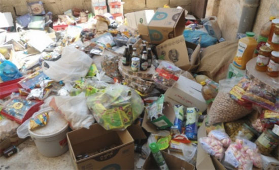 اتلاف اربعمائة كيلو غرام مواد غذائية فاسدة في اربد اتلاف اربعمائة كيلو غرام مواد غذائية فاسدة في اربد