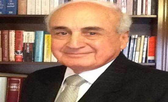 اشهار كتاب "خواطر نقابية" للدكتور زيد حمزة اشهار كتاب "خواطر نقابية" للدكتور زيد حمزة